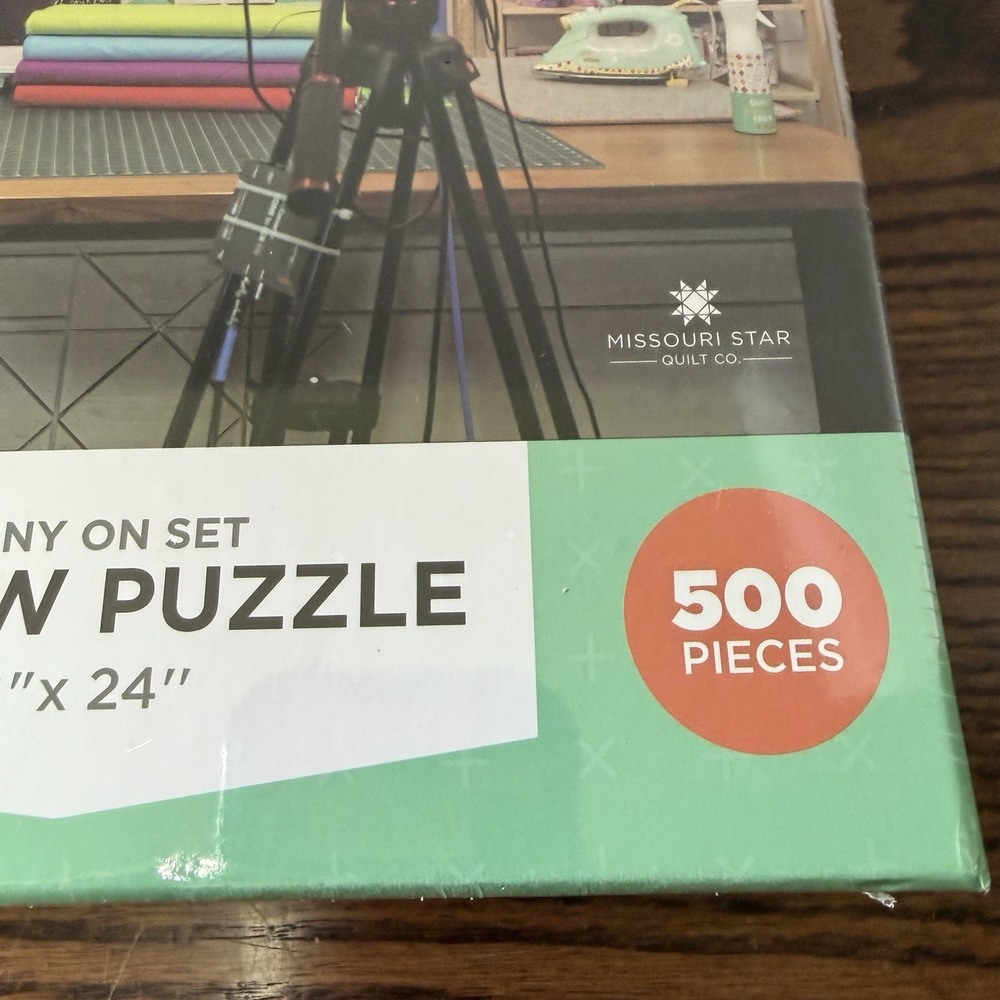 Missouri Star Quilt Co. "Jenny On Set" 500-Piece Square Quilt Block Puzzle - Picture 6 of 6
